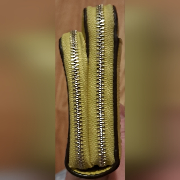 EUC Y2K Coach Neon Green Duo Accordion Zip Wallet Wristlet Clutch w/ Many Slots - Picture 7 of 11